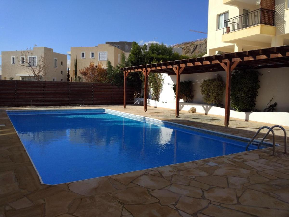 Panoramic Eden Apartment Paphos Ngoại thất bức ảnh