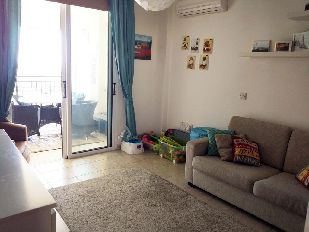 Panoramic Eden Apartment Paphos Ngoại thất bức ảnh